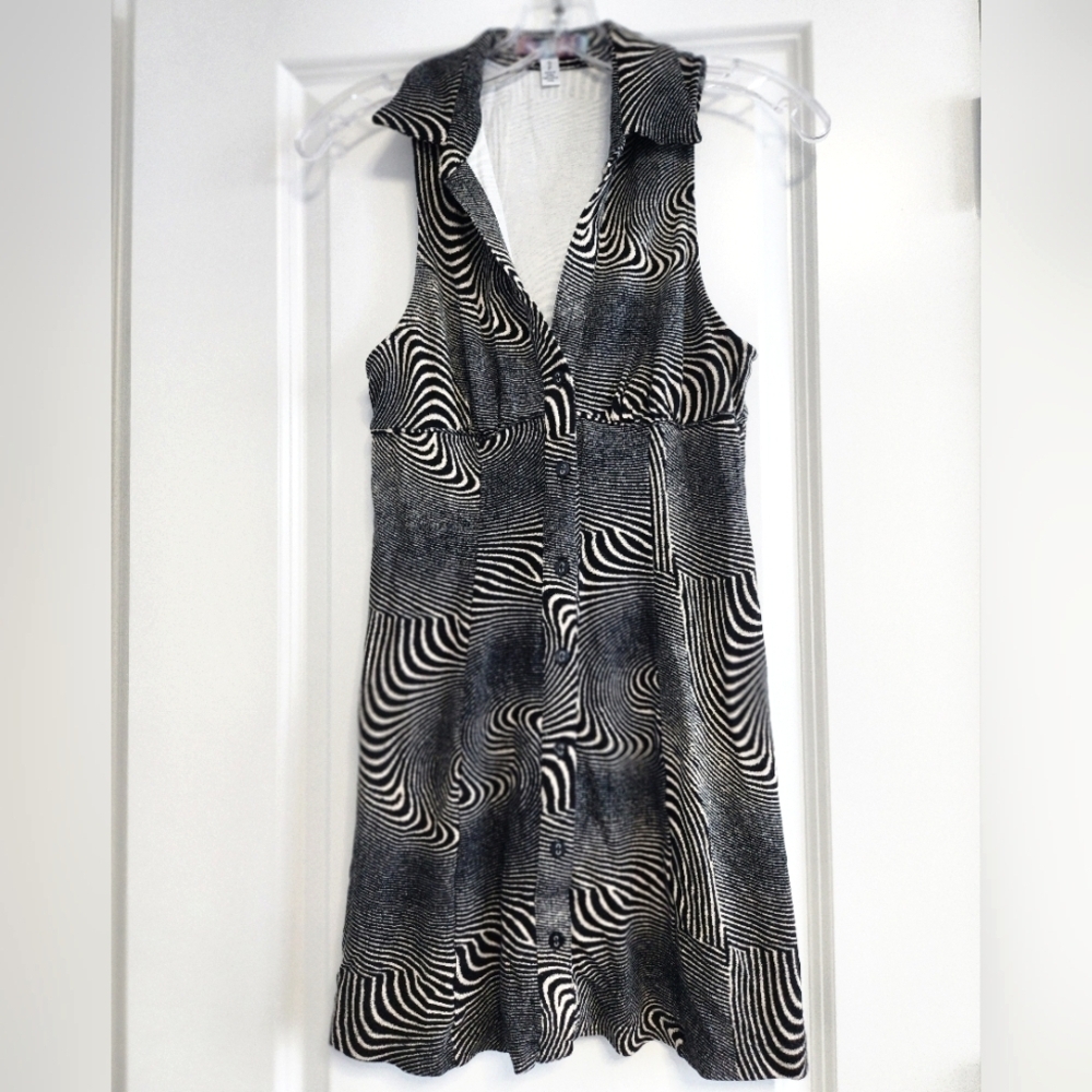Urban Outfitters Black and Tan Tia Knit Mini Dress Size Small Petite